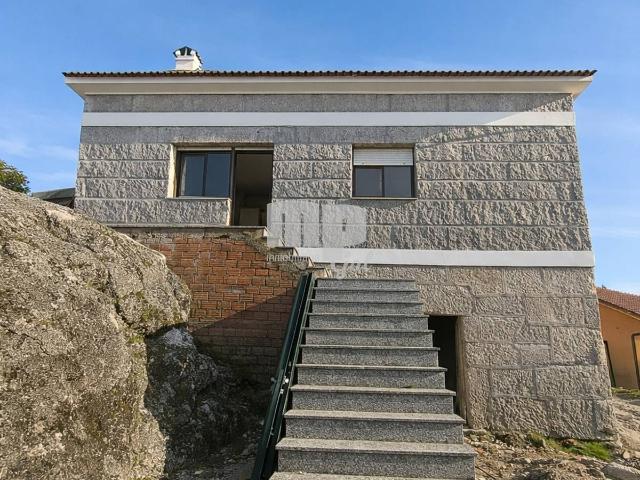 Chalet en venta en Fornelos de Montes, Vigo