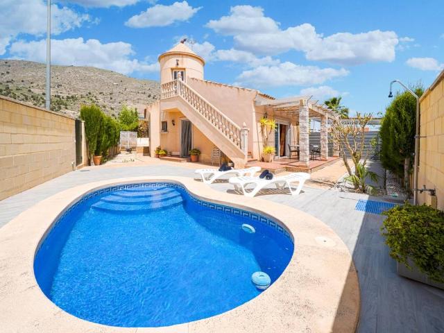 Villa en venta en Fortuna