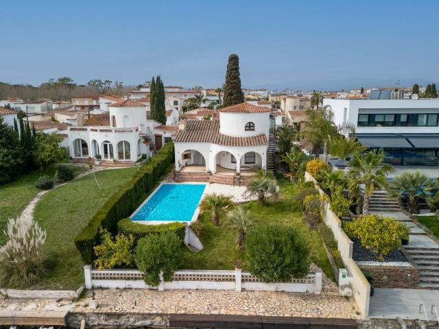 Chalet en venta en Empuriabrava, Alt Empordà