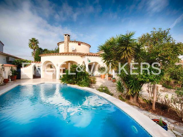 Chalet en venta en Empuriabrava, Alt Empordà