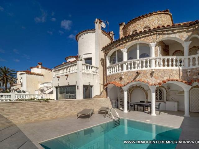 Chalet en venta en Empuriabrava, Alt Empordà