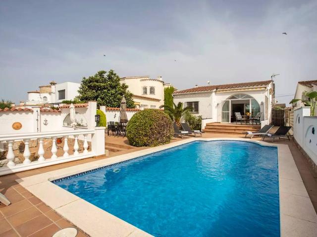 Chalet en venta en Empuriabrava, Alt Empordà