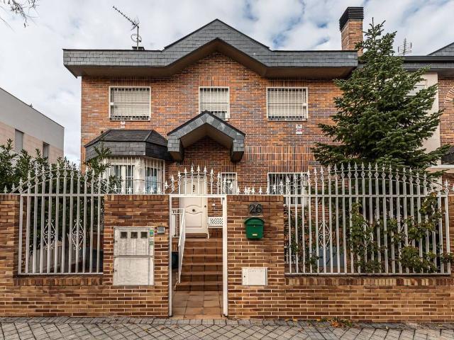 Villa en venta en Torrejón De Ardoz