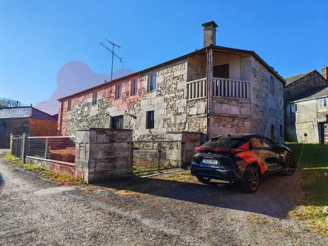 Chalet en venta en Friol, Lugo