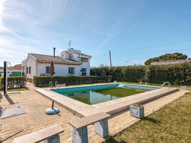 Villa en venta en Fuensalida