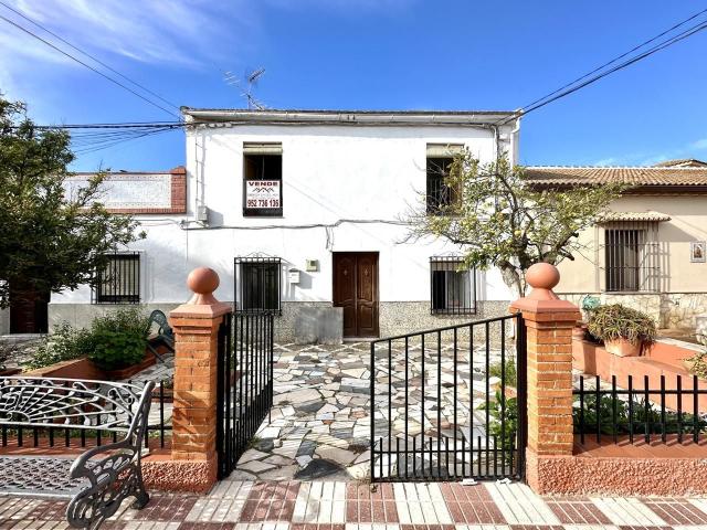Villa en venta en Fuente De Piedra, Barriada de la Realenga