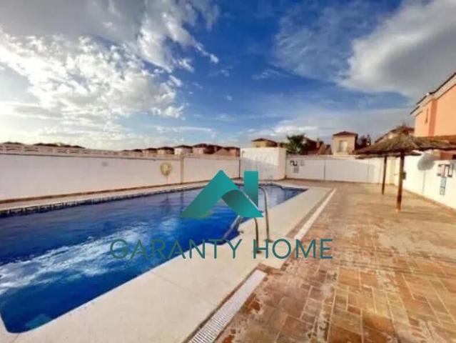 Villa en venta en Fuente De Piedra, Barriada de la Realenga