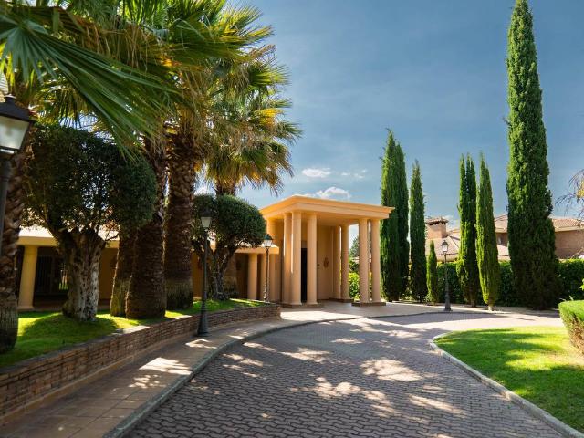Chalet en venta en Cobeña, Madrid
