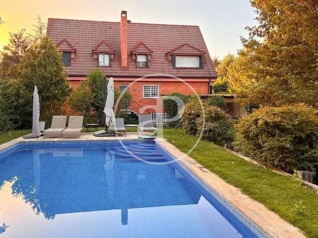 Chalet en venta en Cobeña, Madrid