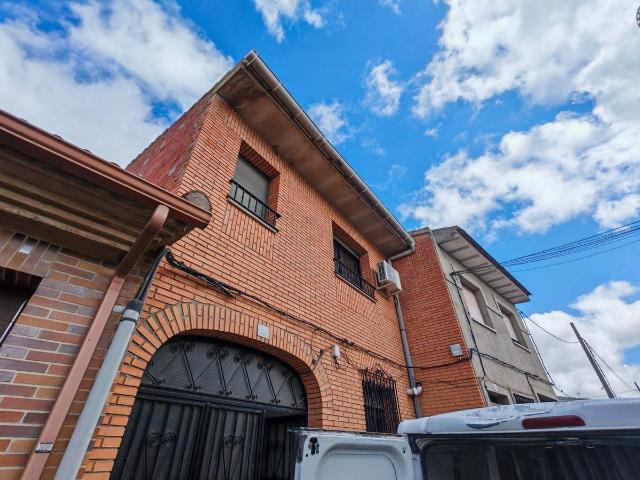 Chalet en venta en Fuente El Fresno, Castilla-La Mancha
