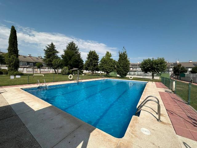 Villa en venta en Parla, La Laguna