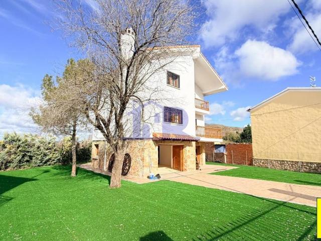 Chalet en venta en Fuentes, Castilla-La Mancha