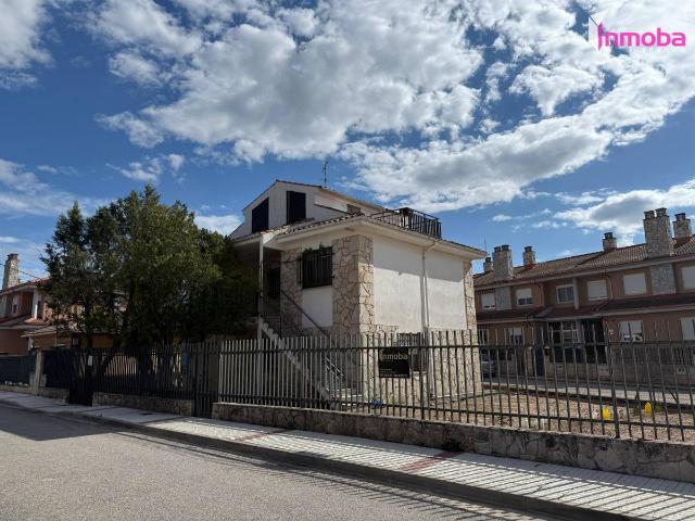Chalet en venta en Fuentespina, Castilla y León