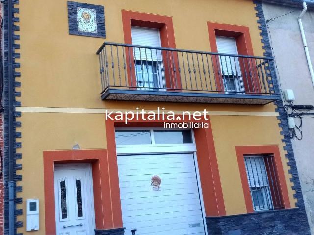 Villa en venta en Gaianes