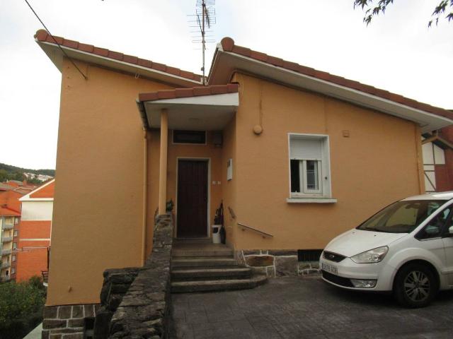 Chalet en venta en Kurtzea, Galdakao