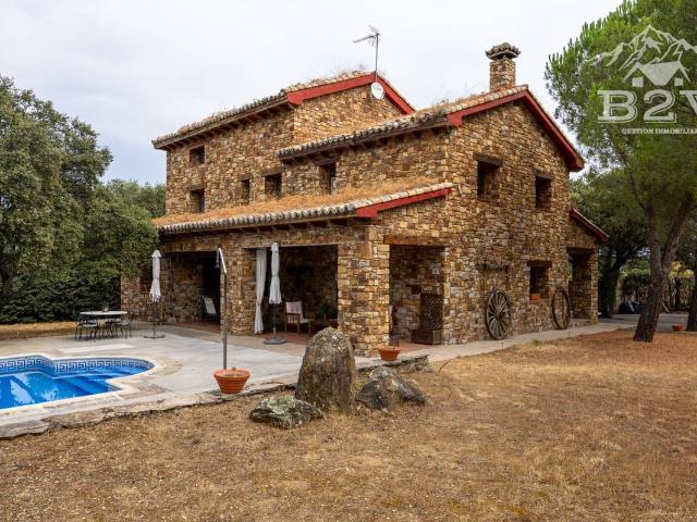 Chalet en venta en Garganta De Los Montes, Madrid