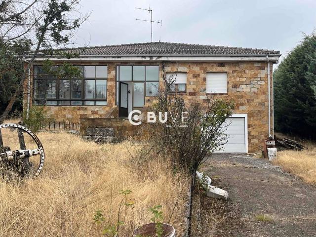 Chalet en venta en La Flecha de Torío, Garrafe De Torío