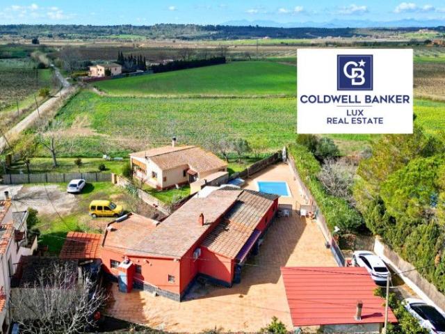 Villa en venta en Garriguella, Garriguella de Dalt