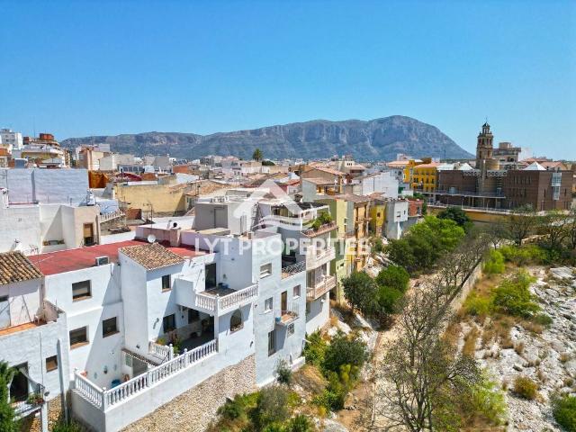 Villa en venta en Gata De Gorgos