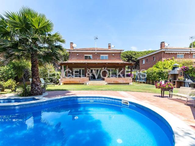 Chalet en venta en Àngela Roca, Baix Llobregat