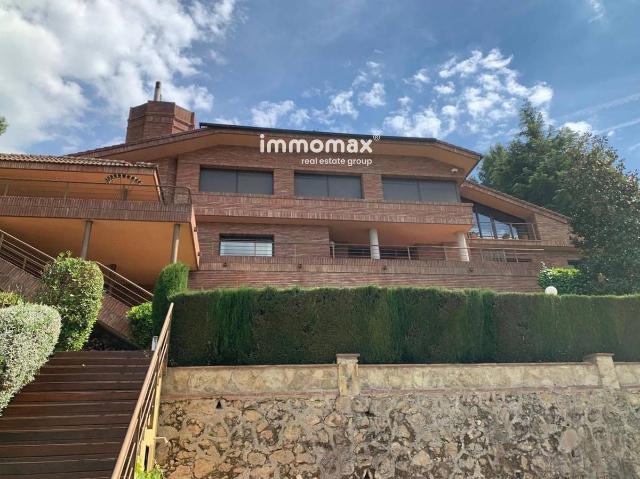 Villa en venta en Gelida