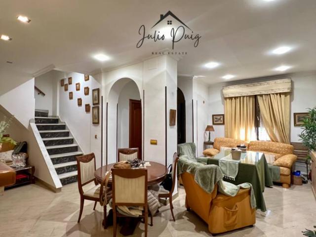 Chalet en venta en Parcelas de Porsiver, Gelves