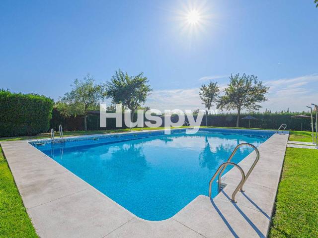 Chalet en venta en Parcelas de Porsiver, Gelves