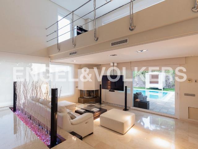 Villa en venta en Gilet, La Paz