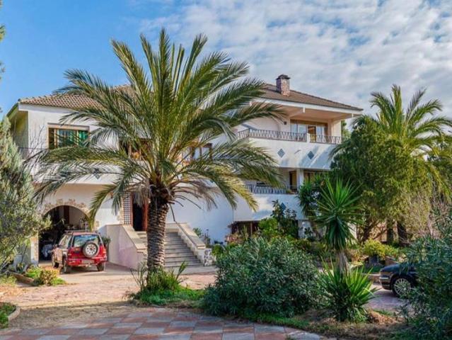 Villa en venta en Gilet, La Paz