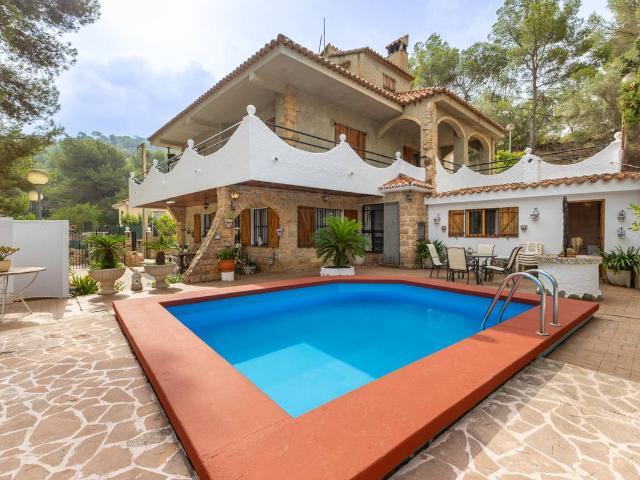 Chalet en venta en La Paz, el Camp de Morvedre
