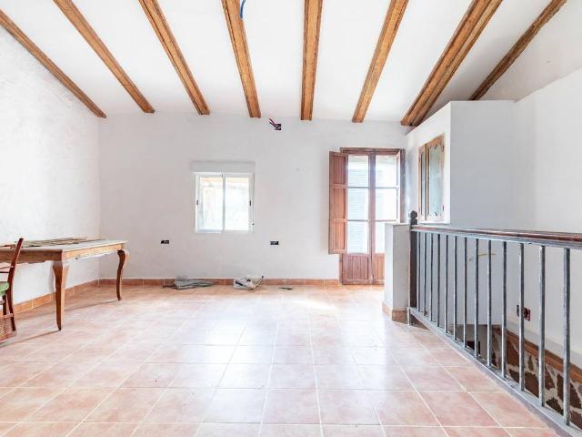 Villa en venta en Gilet, La Paz