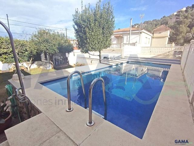 Villa en venta en Gilet, La Paz