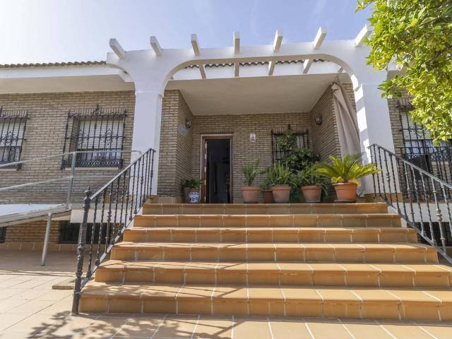 Chalet en venta en Barrio de Nicolás, Gines