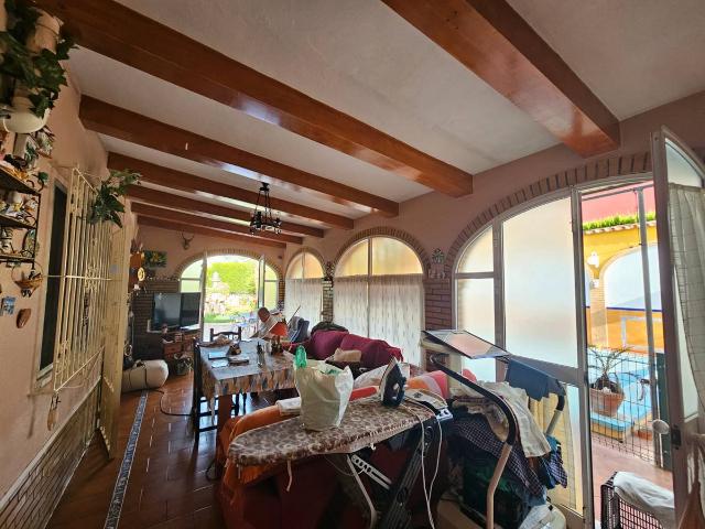 Chalet en venta en Barrio de Nicolás, Gines