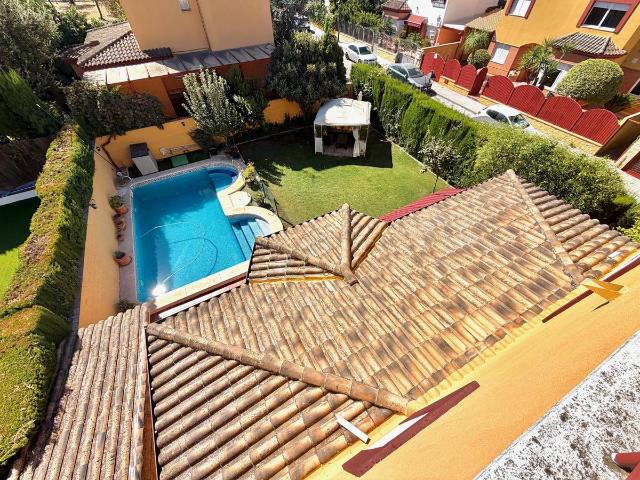 Chalet en venta en Barrio de Nicolás, Gines