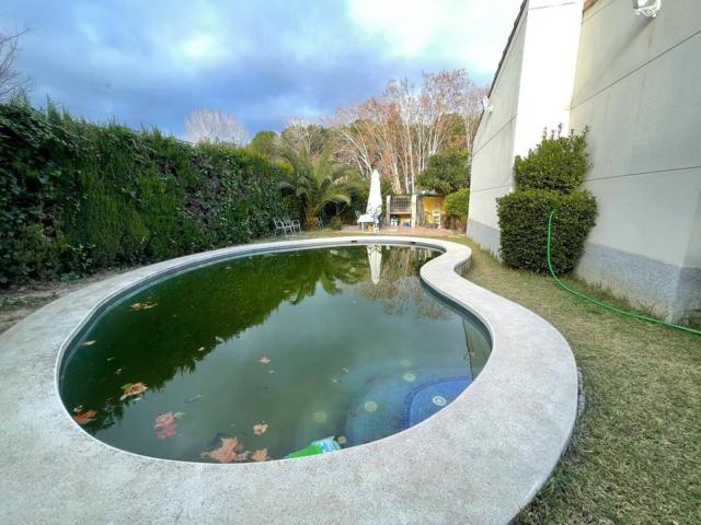 Chalet en venta en La Hoya de Buñol, Valencia