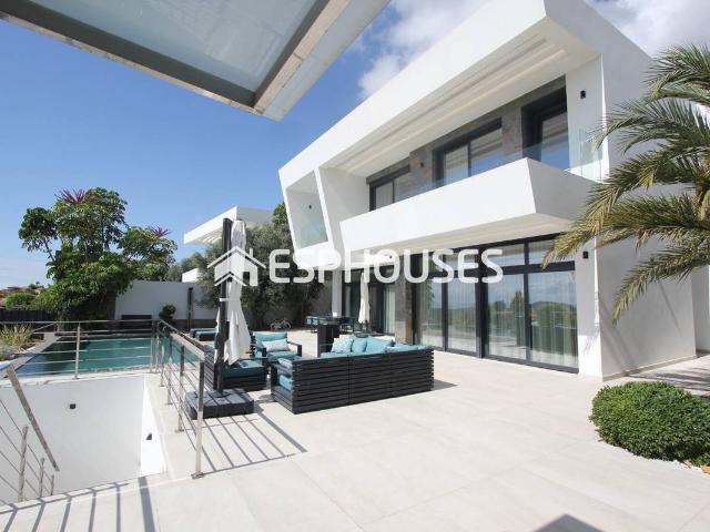 Villa en venta en Finestrat
