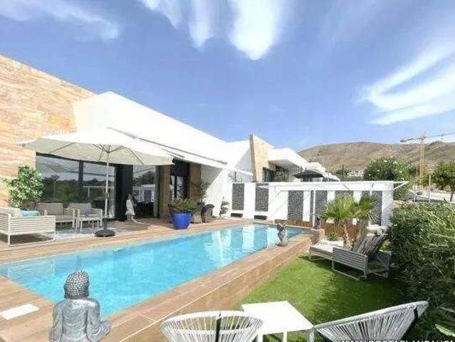 Chalet en venta en la Marina Baixa, Valencia