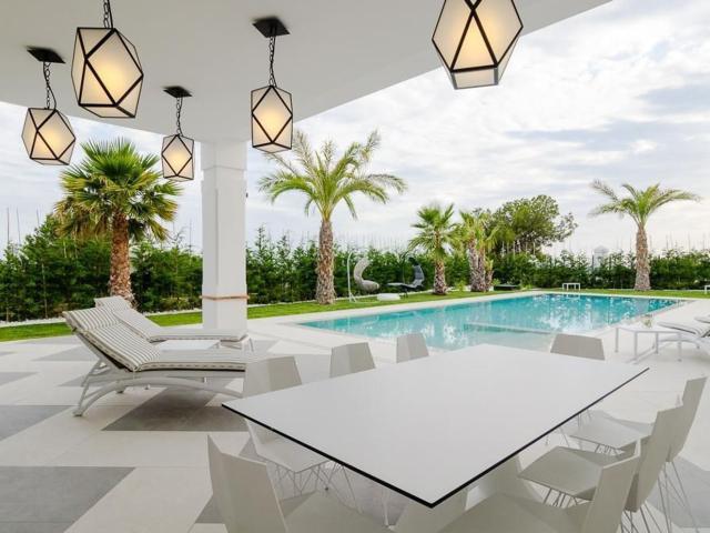 Villa en venta en Finestrat
