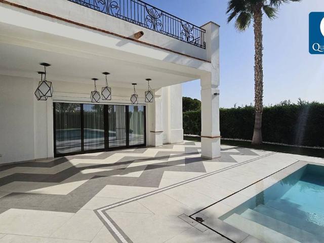Villa en venta en Finestrat