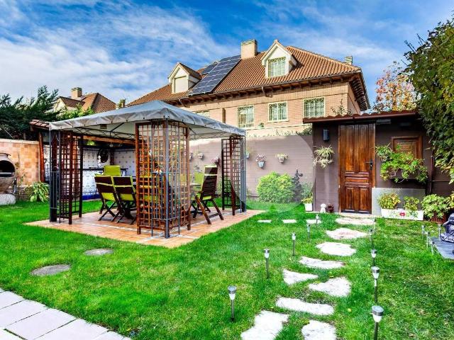 Chalet en venta en Majadahonda, Madrid