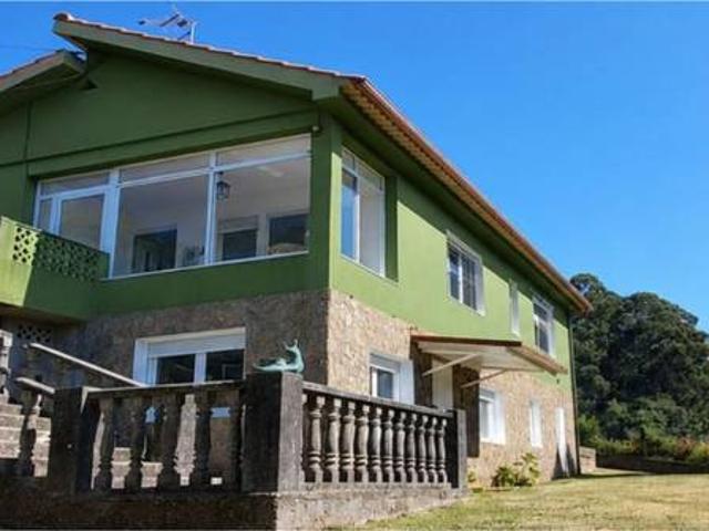 Chalet en venta en Gondomar, Vigo
