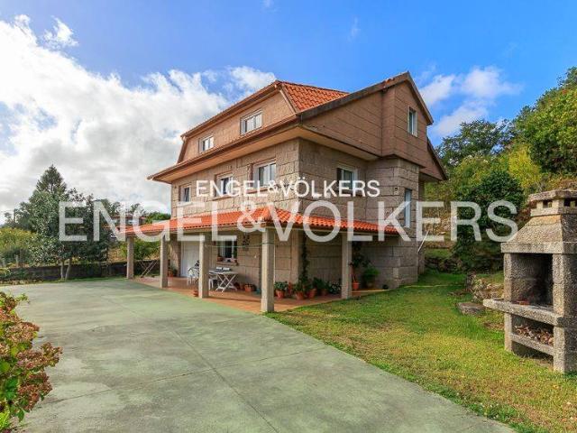 Chalet en venta en Gondomar, Vigo