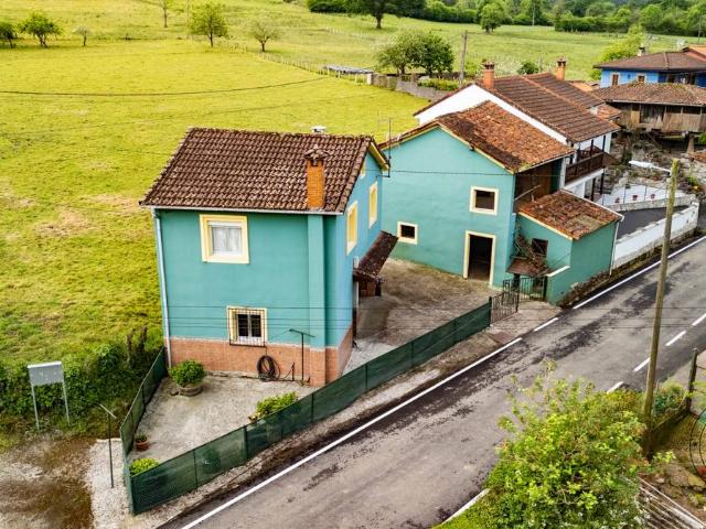 Chalet en venta en Grado, Asturias