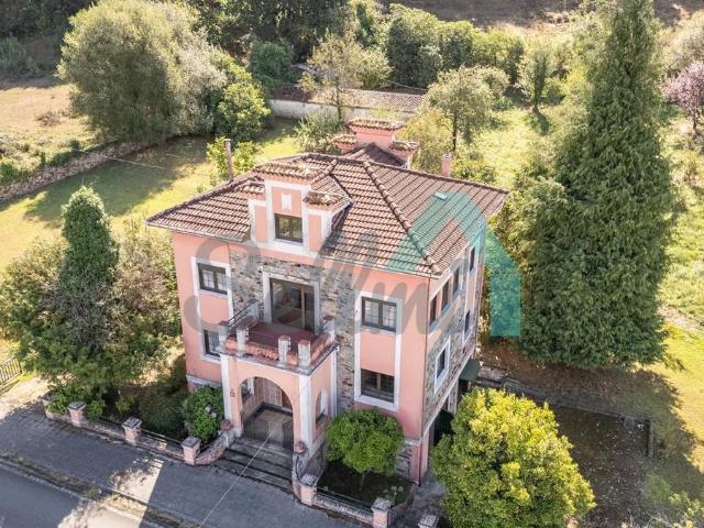 Chalet en venta en El Barriu Azul, Grado