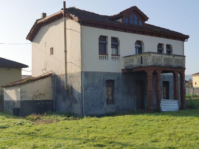 Villa en venta en Grado, El Barriu Azul