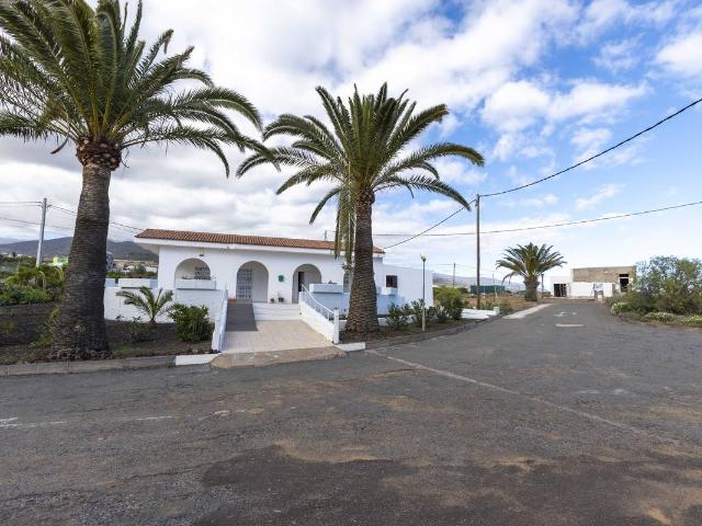 Chalet en venta en Los Cuervos, Granadilla de Abona
