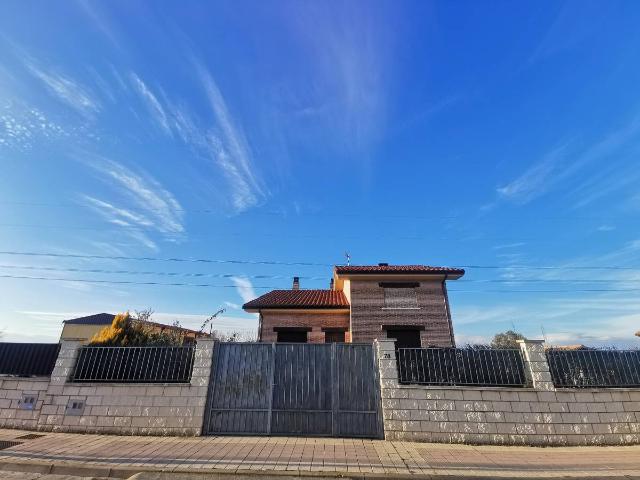 Chalet en venta en Grijota, Castilla y León