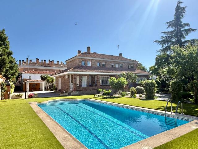 Chalet en venta en Griñón, Madrid