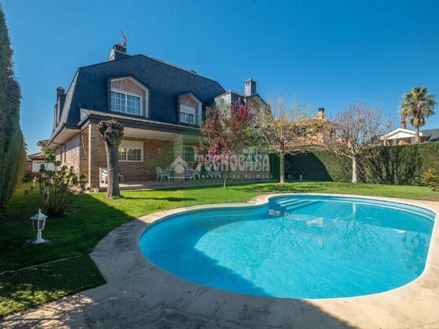 Chalet en venta en Griñón, Madrid